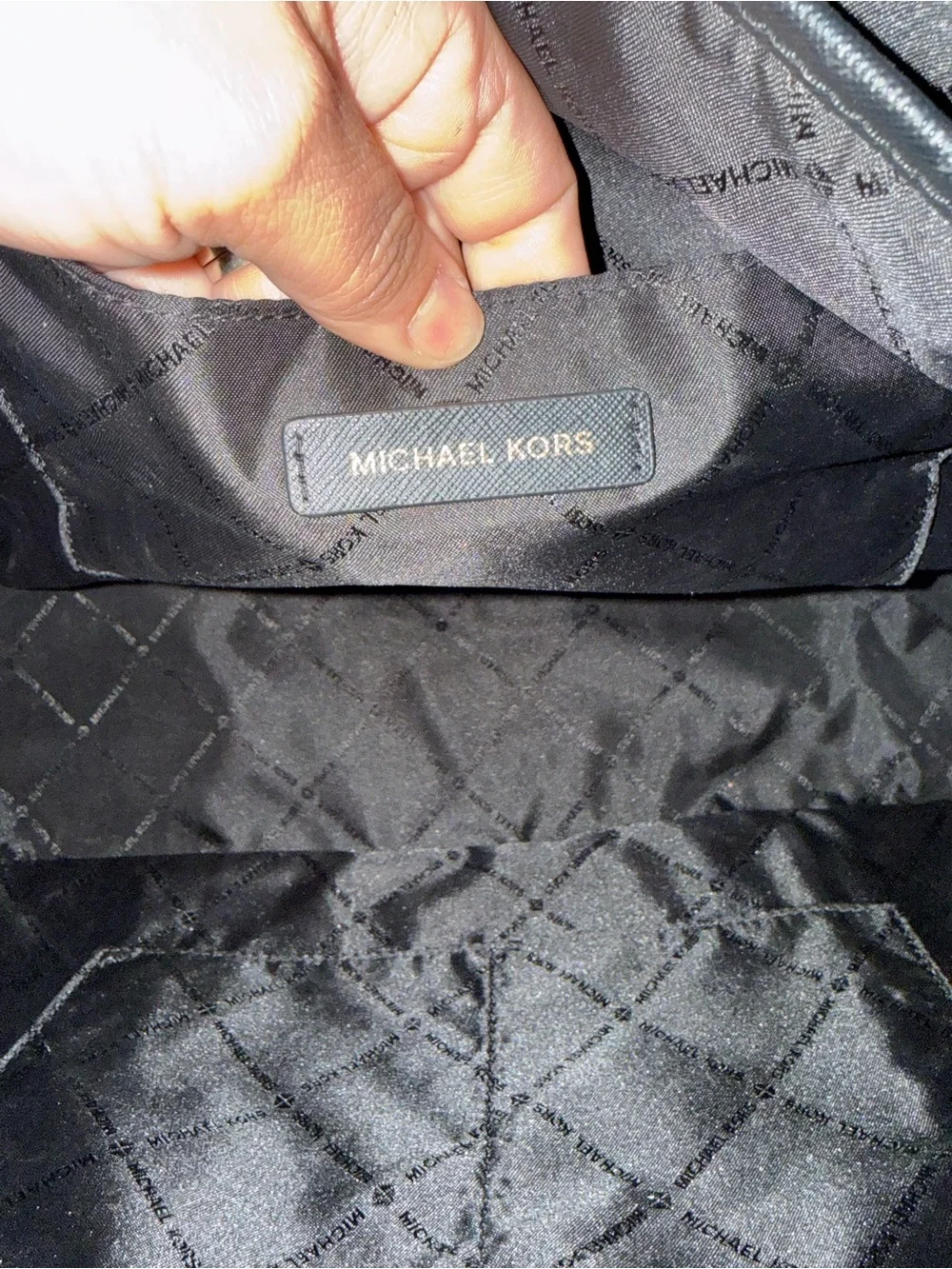 Michael Kors Jet Set Travel Large Zip Tote Saffiano Leather Laptop Work Bag - Picture 8 of 11